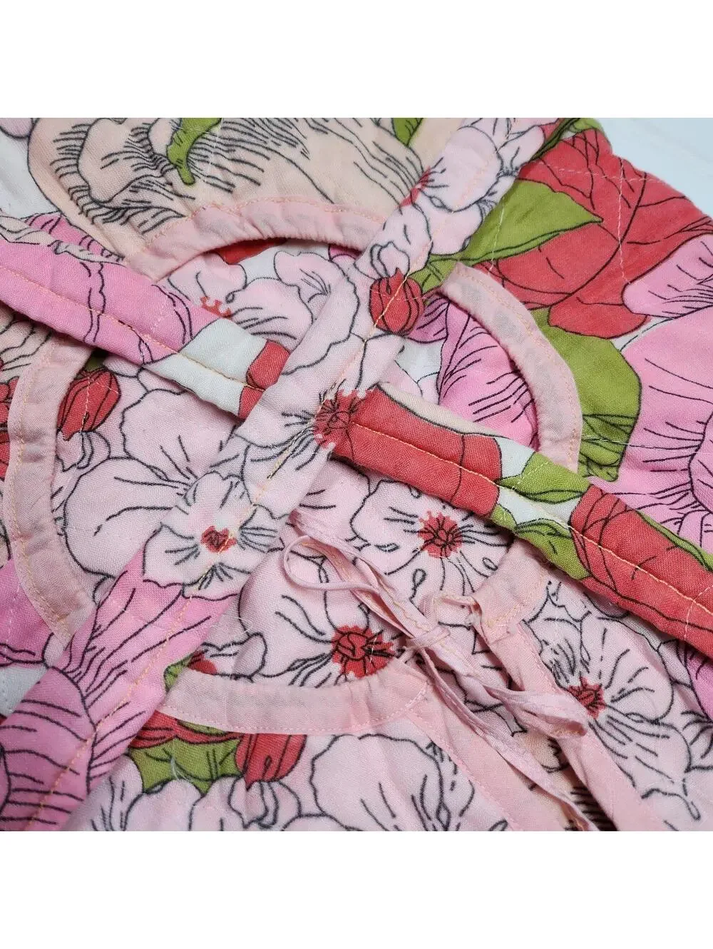 Handmade Quilted Pie Carrier Pink Floral Fabric Casserole Tote Like New 9